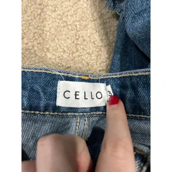 Cello Distressed Ripped Knee High Waist Raw Hem Cotton Straight Leg Jeans Size 3 - Picture 5 of 6